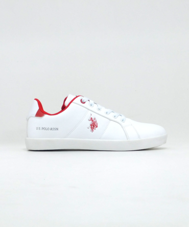 Tenis con pasadores