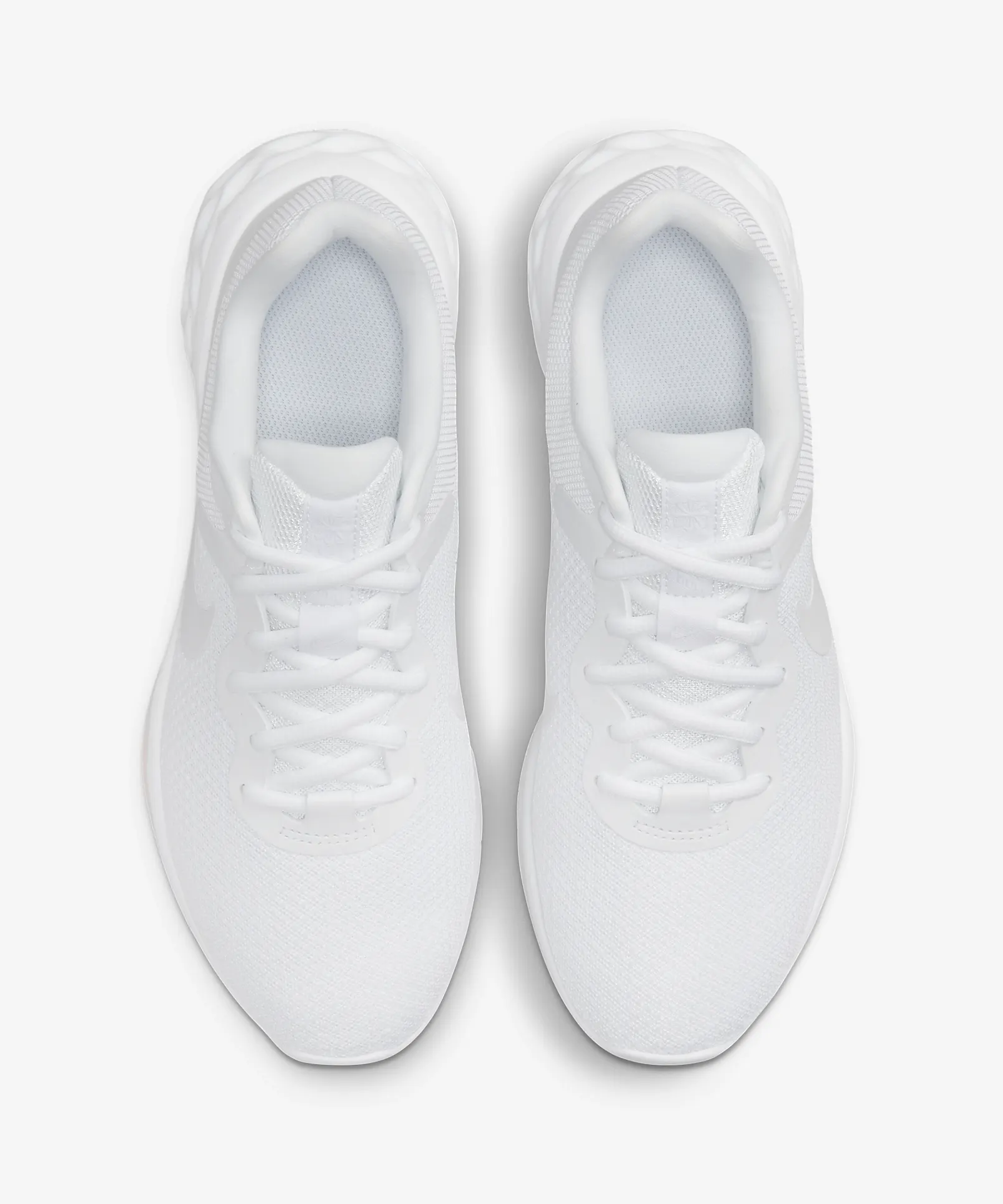 Nike Revolution 6