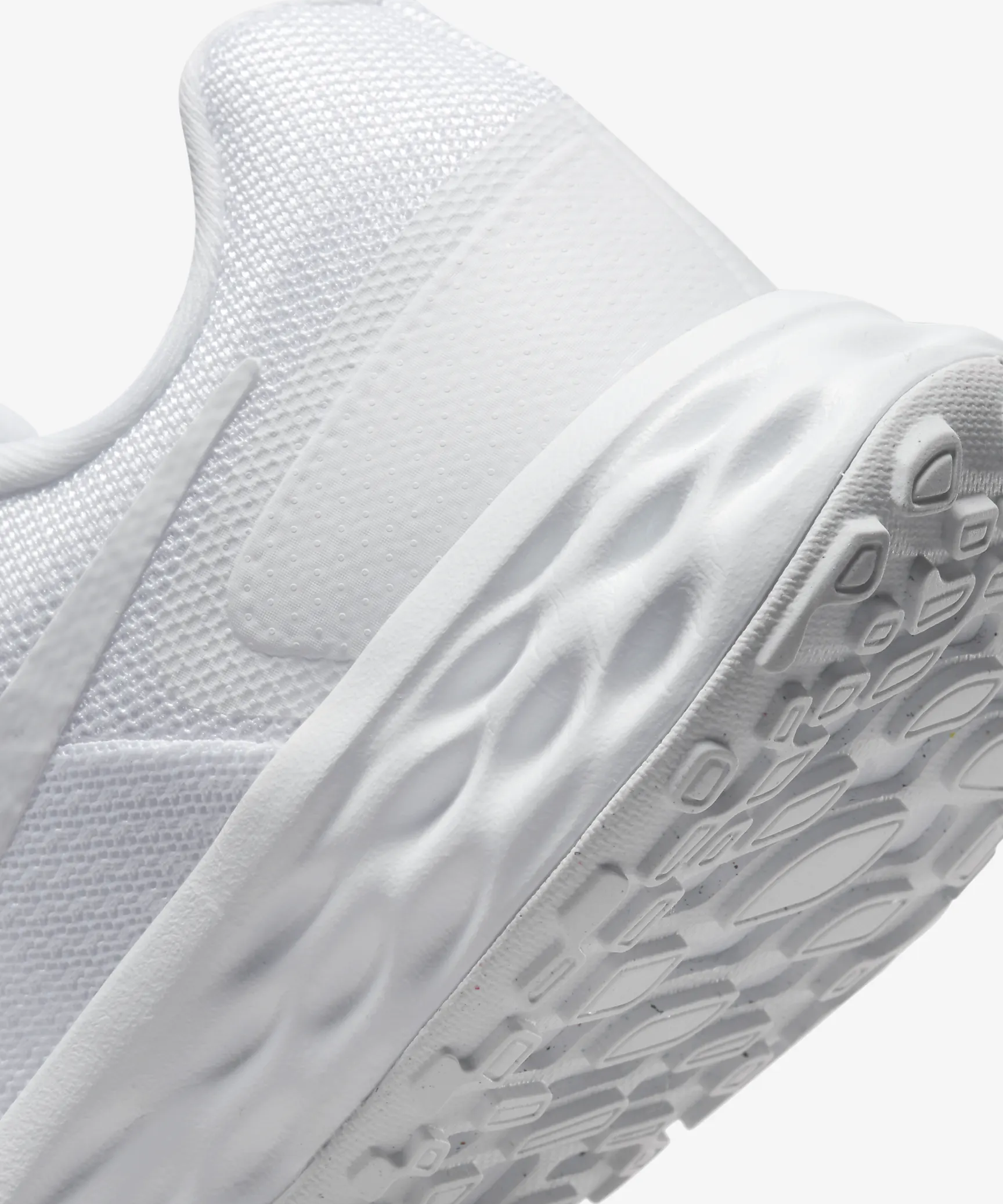 Nike Revolution 6